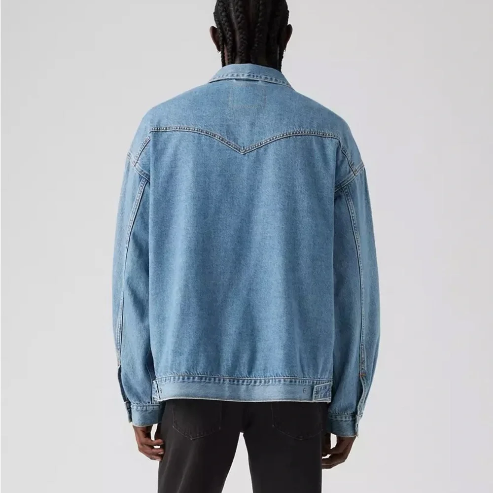 Levi's Light Blue Denim Jacket - Picture 3 of 6